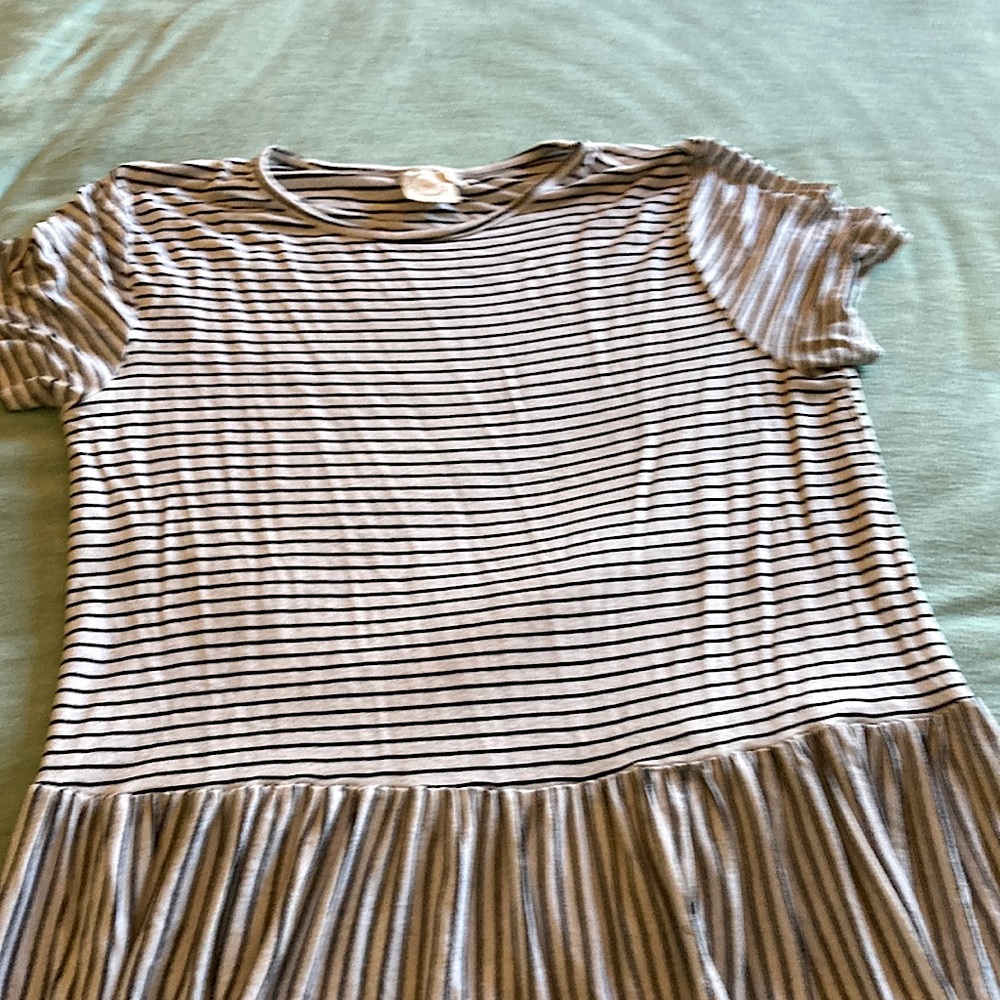 Short sleeve thin light weight summer dress shirt